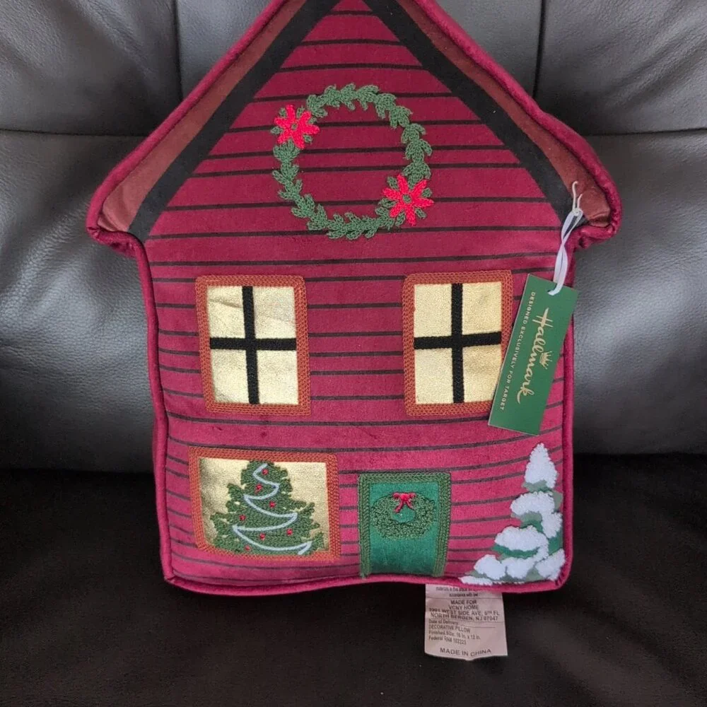 2025 Hallmark & Target House Christmas Lodge Decorative Pillow NWT Red Holiday - Picture 2 of 4